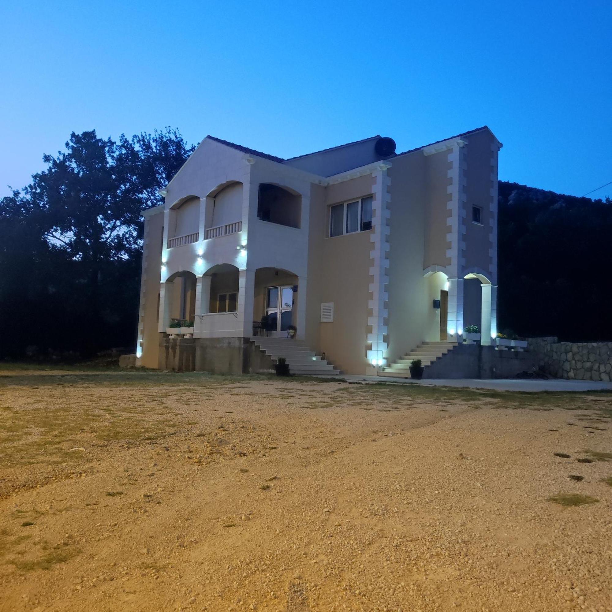דירות סטון Ivano חדר תמונה